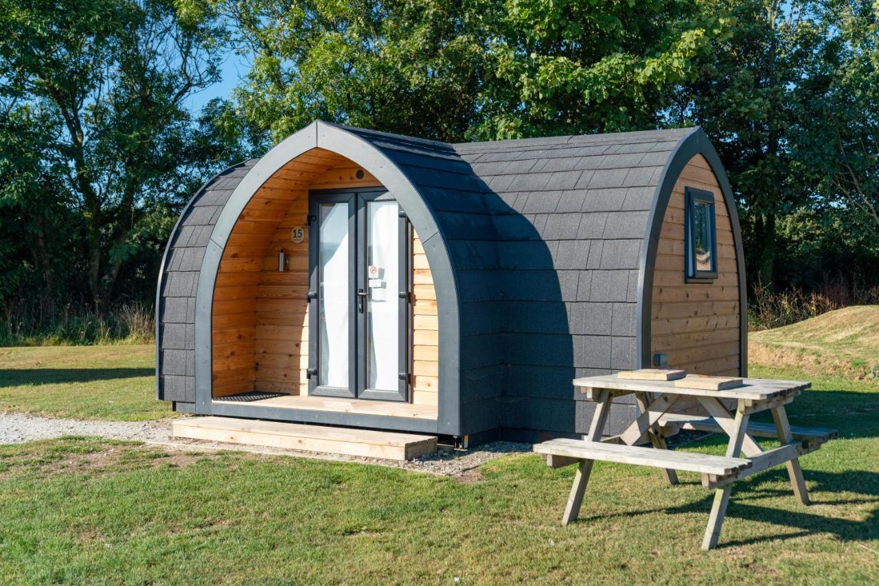 Camping Pods Trevella Holiday Park Crantock Exterior foto